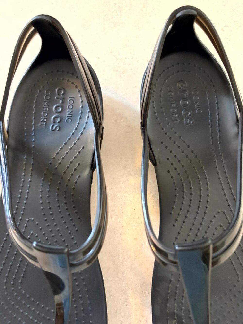 Crocs Isabella T-strap Sandal Women's Size 11 Black Ankle Strap - Picture 3 of 9